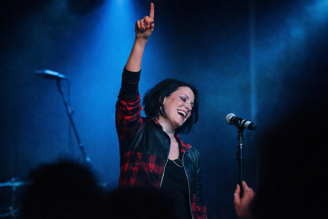 silbermond-sängerin schlaganfall